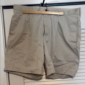 Brooks Brothers Men's Tan Khaki Shorts 38